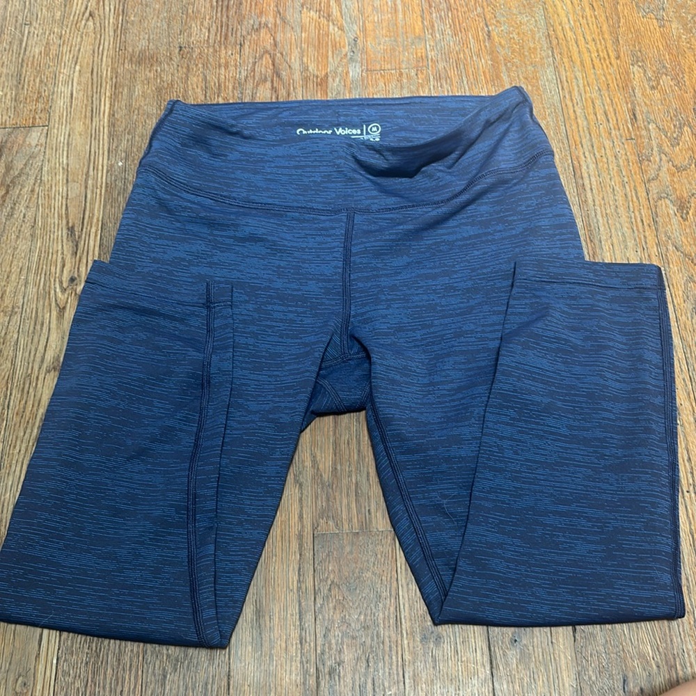Outdoor voices navy cropped leggings